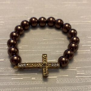 Source Unknown Brown Pearl Beaded Bracelet with Gold Cross Accent